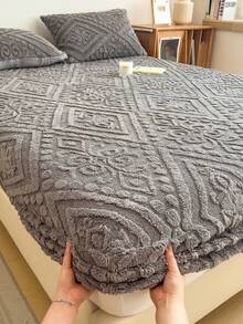 1pc Dark Grey Vintage Paisley Floral Plush Velvet Fitted Sheet Warm Tufted Boho Stripe Pattern Soft Solid Fuzzy Fitted Sheet King Queen Full Twin Size, Luxury Super Soft Cozy Comfy Bottom Sheet With 11.8" Deep Pocket,Suitable For Fall Winter And Spring, No Pillowcases - Dark Gray - View 6