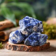 Bulk Natural Raw White Turquoise Rough Stones - Vibrant Purple & White Marbled Crystal Specimens For Jewelry Making, Tumbling, Cabbing, DIY Crafts, Aquarium Decor, Vase Fillers - Unique Holiday Gifts For Women & Girls, Jewelry Making Supplies, Craft Supplies, Polished Finish Rocks, Tumbled Stones