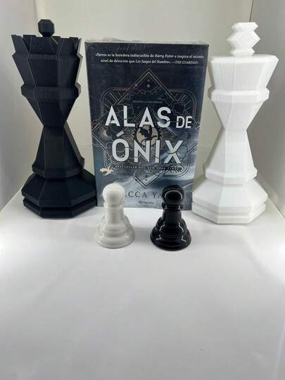 Libro Alas de Onicx (Saga Alas de Sangre, Rebecca Yarros, Conflictos belicos, Invasiones, Cultura Politica)
