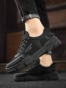 Botas de trabajo transpirables de malla en colores lisos para hombre, zapatos de trabajo resistentes y antideslizantes, botas Chelsea bajas para hombre, zapatillas informales para hombre, zapatos planos y bajos - Negro - Ver 2