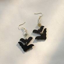 1 Pair Gothic Style Halloween Unique Bat Acrylic Long Dangle Earrings, Party Gift For Women