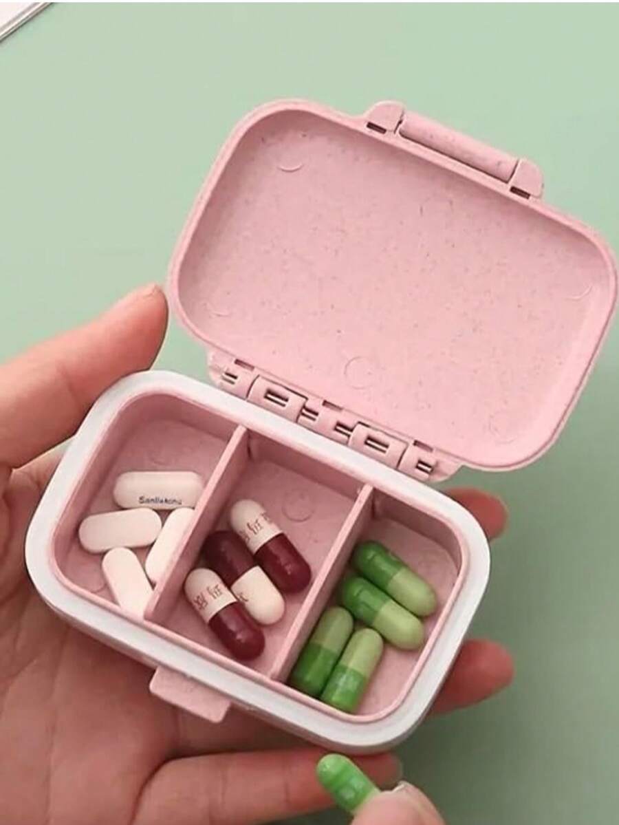 2025 Trending 1PC Small Pill Box - Your Ultimate Pocket & Purse Companion! This 3 - Removable - Compartments Travel Medication Carry Case Doubles As A Daily Vitamin Organizer Box. Ideal For Seniors Needing To Manage Multiple Medications, Busy Professionals On - The - Go, Teens Needing To Take Vitamins Regularly, And Caregivers Assisting Loved Ones. Perfect For Travel, Daily Use At Home Or Work, Vacations, And Even As A Handy Accessory For Quick Trips. It's Compact Enough To Slip Into Your Pocket, Purse, Or Travel Bag Effortlessly. With 3 Separable Compartments, You Can Easily Sort Different Pills Or Supplements. Must - Have For Hassle - Free Medication Management Anywhere - Màu sắc ngẫu nhiên - Xem 1