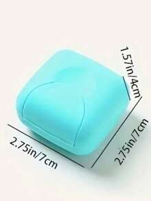 Una caja de jabón portátil e impermeable con 4 colores a elegir: negro, transparente, azul y rosa. Cuenta con una tapa sellada para almacenar jabón en el baño y es adecuada para usar en el baño, la decoración del hogar, la decoración de otoño, hoteles, la temporada de regreso a la escuela, campamentos, gimnasios, viajes, regalos de Navidad y Halloween.