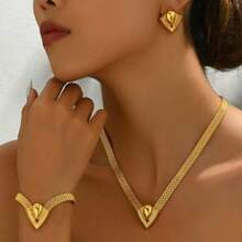 1 Set European & American Fashion Elegant Design Personalized Triangle Earrings, Chain Necklace, Bracelet, Clasp Jewelry Set For Women