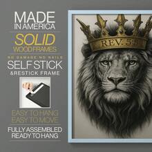 1pc Restickable Framed Lion Of Judah Art Print, Wood Frame, Biblical Inspired Regal Animal Wall Decor With Gold Crown & Scripture Accent, Spiritual Artwork For Living Room, Office, Or Prayer Room, Made In USA, Ready To Hang Art Prints - 藍色 - 查看 6