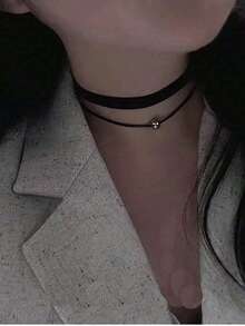 Colar gargantilha de corrente com contas de aço inoxidável, dupla camada, de veludo punk doce, simples e versátil, colar curto com clavícula para mulheres, adequado para uso diário, metal que não desbota