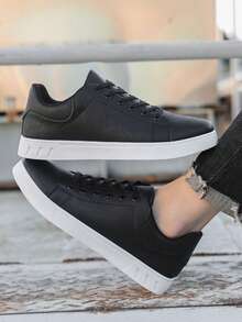 男士休闲运动鞋，纯色简约百搭皮革鞋面，舒适柔软鞋底，适合所有季节