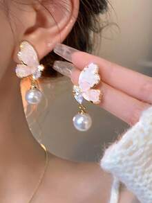 1 Pair Korean Elegant Pearl Flower Vintage Stud Earrings, Niche Personalized Versatile Jewelry Accessories - 蝴蝶型 - 查看 2