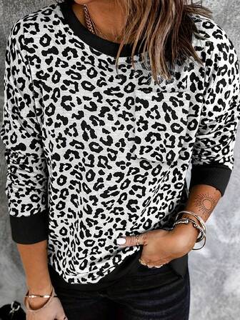 Damtröja med tigertryck och rund hals, långärmad, casual, höst/vinter