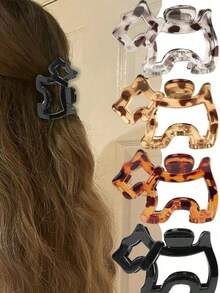 1pc Plastic Dog Paw Grip Hair Clip For Ladies - Simple And Fashionable Side Hair Accessory Fall Winter Claw Clip Hair Accessories For Women For Vacation Outfits Woman Elegant Hair Clutch