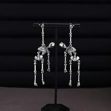 A Pair Of Halloween Skull Earrings, Terrifying Personality Skull Frame Earrings, Exaggerated Earrings Suitable For Festivals - Bạc - Xem 3