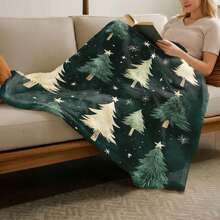 1pc Green Christmas Tree Pattern Fleece Blanket, Single-Sided Printed Flannel Blanket, Suitable For Holidays, Birthdays, Sofa And Home Decor
