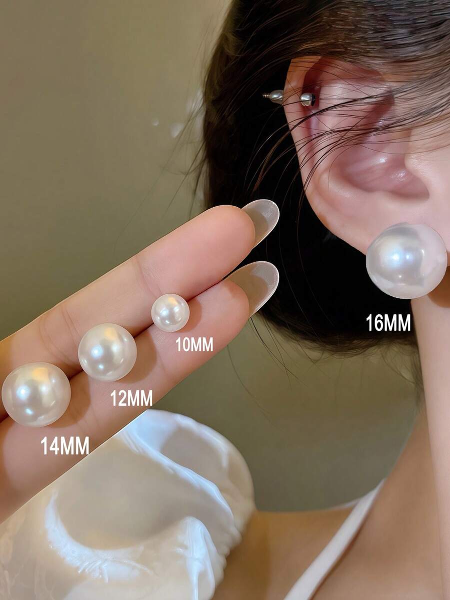 一对法式丰满白珍珠耳钉，配金色耳钉，适合日常佩戴