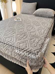 1pc Faux Lambswool Bed Sheet, Bedding, Bed Cover, Flat Sheet, Mattress Protector, Solid Color Bed Sheet, Available In Multiple Colors, Simple European Style Home Textile. Suitable For Twin, Full, Queen, King Size Beds. Comfortable & Warm Mattress Pad, Soft Anti-Pilling Bed Cover, Skin-Friendly Bed Sheet. - European Fleece Fitted Sheet - Classic Gray - View 13