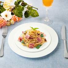 50/25/12 piezas Platos blancos de postre, platos de ensalada, platos de fruta, bandejas, platos, placas de circuito, fuentes de servir, platos de aperitivos de alta calidad, fáciles de limpiar y reutilizables, adecuados para contener fruta, ensalada, postres, aperitivos, excelentes para comidas diarias, barras de ensalada, fiestas de cumpleaños, banquetes, bodas, graduaciones, cenas de Navidad, versátiles para múltiples ocasiones