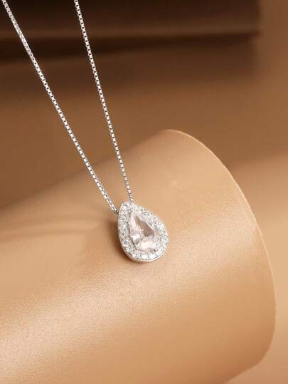 1st S925 Halsband i rent silver, Minimalistiskt dropphalsband, elegant design, genomtänkt present till flickvän eller bästa vän, delikat chokerhalsband för dagligt bruk