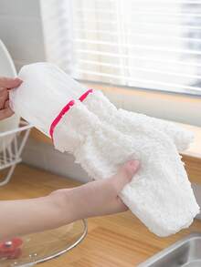 1/2/4/6 قطع أدوات غسل الأطباق غير دهنية. قفازات غسل الأطباق مصنوعة من المخمل، مقاومة للماء، وخالية من الدهون. أقمشة التنظيف والمناشف تستخدم لتنظيف الأطباق. قفازات التنظيف تستخدم لتنظيف الأطباق