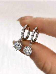 1 Pair Elegant Cubic Zirconia Hoop Earrings For Women,Lightweight Drop Earrings Fashion Pretty Drop Earrings,Mini Hoop Earrings,Suitable For Daily, Party, Vacation, Wedding,Formal Gifts Wear Jewelry Accessories