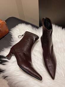 Leopard Print Pointed Toe Slim Fit High Heel Ankle Boots, Korean Style Minimalist Ankle Boots, New 2025 Spring/Autumn Collection, Elegant, Kitten Heels - Brown - View 2