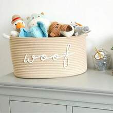 1个编织绳收纳篮，绣有“汪汪”字样 - 宠物玩具收纳篮，可存放磨牙玩具、毯子和牵引绳，海军蓝提手，可堆叠设计，个性化宠物收纳篮，适用于猫狗。宠物礼品。