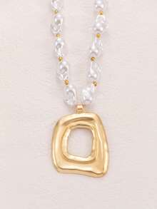 1Pc Bohemian Elegant Luxury Matte Gold Asymmetrical Geometric Hollow Square Pendant With Baroque Pearl Chain For Women's Daily Wear Beach Accessory
