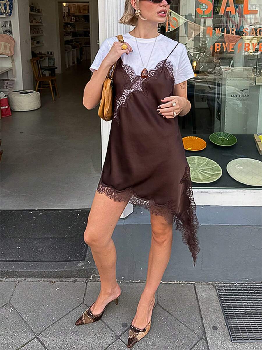 Women Lace Trim Satin High Low Tops Silk Spaghetti Strap Side Split Asymmetrical Cami Top Flowy Silky Layering Tops - 咖啡棕 - 查看 1