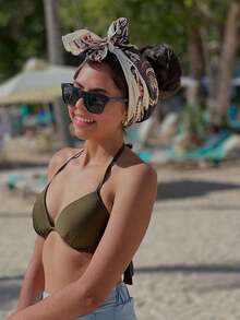 1pc Women Leopard Print Bandana Satin 90x90cm Square Scarf, Multi-Functional Silk Scarf For Summer Travels, Holidays And Streetwear, Headband, HairScarf, Bandana Top, Foulard Winter Fall - 卡其色 - 查看 5