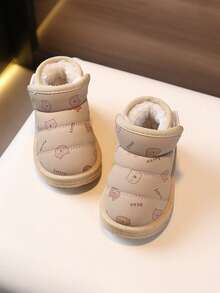 1 双儿童卡通图案合成皮革保暖钩环低帮平底可爱冬鞋，适合秋冬季日常穿着、玩耍和外出