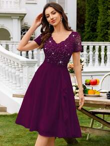 MIUSOL Elegant Women's V-Neck Contrast Lace Sequin Maroon Flowy Chiffon Swing Dress, Ruffle Trim Ruched Hem, For Wedding Guest, Prom, Homecoming, Birthday Party - 紫紅色 - 查看 3