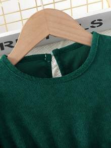 Young Girl Elegant Corduroy Christmas Beret Dress, With Refined Button Design And Corduroy Fabric, Round Neck Long Sleeve A-Line, And Elegant, Suitable For Christmas Parties And Daily Wear - Green - View 5
