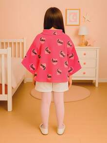 Capa para Niña con Cuello y Botón, Estampado de Corazones - Rosa Fucsia - Ver 2