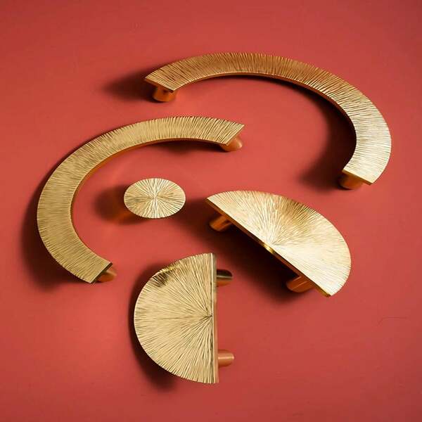 1 pieza Tirador de gabinete/cajón de latón vintage martillado hecho a mano, adecuado para hotel, restaurante, decoración del hogar, estantería, gabinete de cocina, gabinete de almacenamiento, baño, cajón de habitación infantil