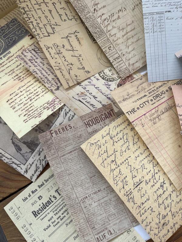 100pcs/Pack Vintage Handwritten English Modern Floral Poster Material Paper, Scrapbooking Supplies, School Supplies, Retro Magic Notebook, Galaxy, Ditsy Flower, Stationery, DIY Background Paper, Stationery Supplies