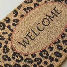 Thảm chùi chân bằng xơ dừa tự nhiên 40x60 cm với lớp lót PVC 100% chắc chắn – Bề mặt chải chống trơn trượt, giữ bụi bẩn – Độ dày 18-22 mm, bền chắc, sử dụng được cả trong nhà và ngoài trời. SẢN XUẤT TẠI THỔ NHĨ KỲ. - Hồng - Xem 2