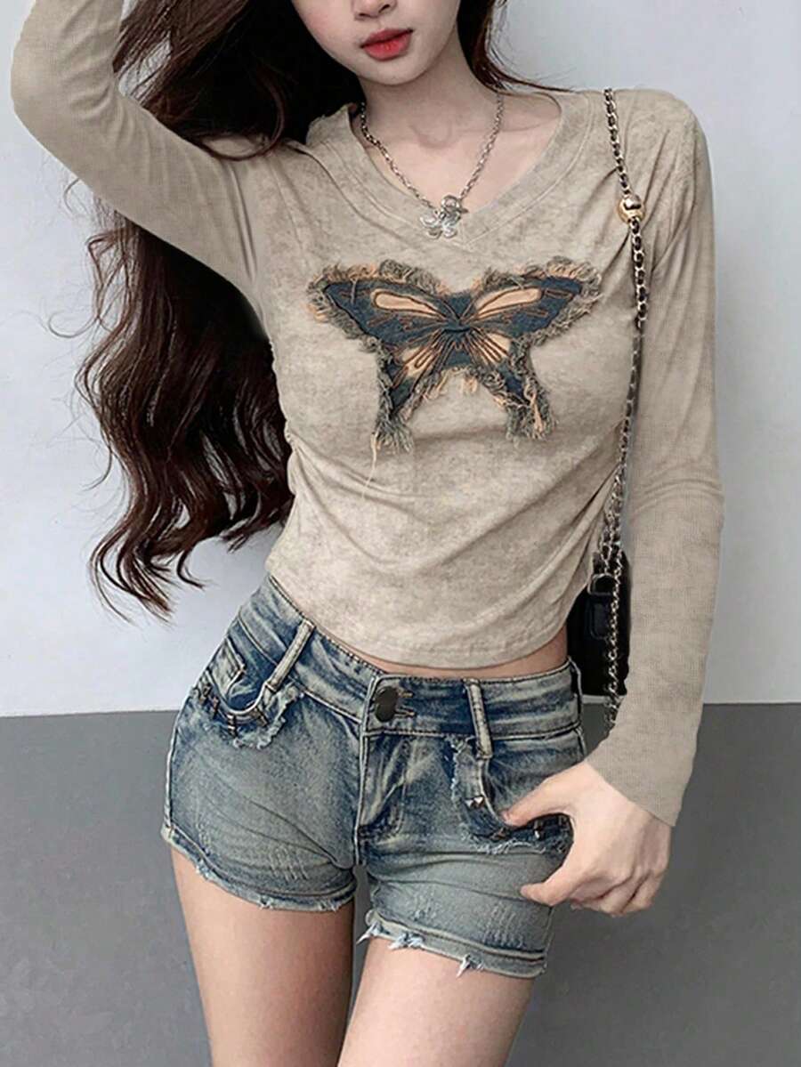 女式韩版蝴蝶刺绣V领修身长袖T恤，秋冬 - 卡其色 - 查看 1