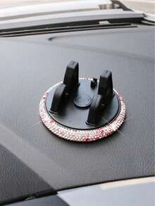 Soporte para teléfono de coche con diamantes - Diseño femenino y lindo, se monta en el salpicadero, ajustable para vistas horizontal y vertical, montaje adhesivo en el salpicadero o la consola, plástico con cristales brillantes, agarre estable y , se adapta a la mayoría de los tamaños de teléfonos inteligentes, ideal para viajes por carretera y uso diario, soporte perfecto para la navegación del teléfono en el coche