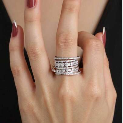 时尚精致方晶锆石镶嵌闪亮镂空铜戒指，女士结婚派对周年纪念礼物戒指