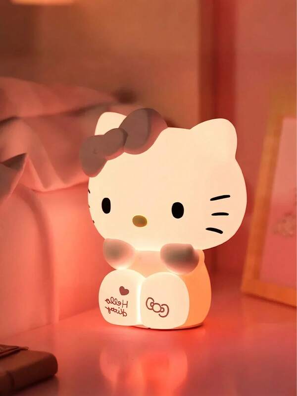 Sanrio 1 pieza Sanrio - [Luz nocturna de tacto suave de Hello Kitty] - Luz cálida con protección ocular, ajuste de dos velocidades de tacto suave, control remoto de tres colores - Batería de 600mAh con carga USB, (algunas partes pueden ser aleatorias), artículos necesarios para vacaciones, otoño, Acción de Gracias, Halloween, Navidad, Carnaval, Día Nacional, Otoño, Día de la Independencia