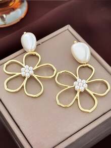 1 Pair Fashionable Exaggerated Hollow Flower & Faux Pearl Dangle Earrings