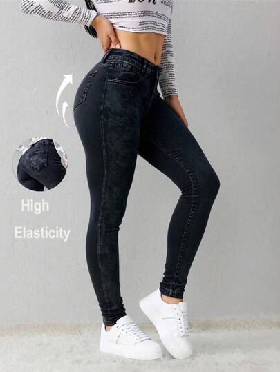 Pantalones vaqueros ajustados de tiro alto en gris ahumado con teñido por amarre y efecto degradado, de estilo urbano y vanguardista