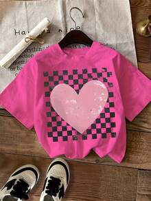 Camiseta Casual de Manga Corta con Cuello Redondo para Mujeres - Camiseta Gráfica con Corazón Rosa y Estampado a Cuadros, Ajuste Relajado Gris Claro, Lavable a Máquina, Camiseta para Todas las Estaciones, Camisetas para Damas, Camiseta de Diseño Juguetón, Tela No Transparente - Blanco - Ver 8