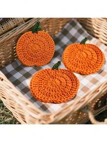 1/3/6 pièces de dessous de verre en citrouille au crochet fait main - motif spirale orange, protecteurs de surface de table en tissu pour l'automne, Thanksgiving, décorations d'Halloween - centres de table rustiques, dessous de verre de boisson de tente - cadeau de pendaison de crémaillère parfait, extension de table de maison, esthétique automnale, surface texturée, accessoire décoratif, parfait pour les cadeaux de Thanksgiving, Noël, Nouvel An