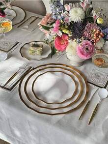 10/30/50 件白色波浪形纸盘，带金色边缘，一次性婚礼派对盘子，7.25 英寸、9 英寸和 10.5 英寸扇形甜点晚餐盘，适用于婚礼派对、新娘性别揭晓生日派对用品 - 白色 - 查看 5