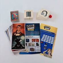 代号！快节奏的法国侦探桌游，适合2-8名玩家，团队策略对抗，是家庭聚会、朋友派对、办公室休闲娱乐的完美选择，桌游爱好者的必备之选。 - 彩色 - 查看 7