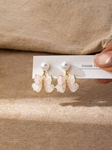 1 Pair Elegant Pearl Accent Heart Stud Earring, Camellia Flower Dangle Earring, Fall Winter Season Brown Color Earrings Jewelry For Everyday Wear And Gift Giving