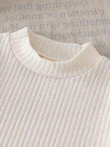 Toddler Girls' Fashion Cute Casual 2-Piece Set: Turtleneck Apricot T-Shirt + Plaid Collar Pleated Dress