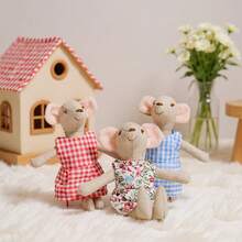 1pc Handmade Wearable Doll Clothes, Mouse Dolls, Little Girl Dolls, Baby Soothing And Sleeping Plush Toys, Children's Fabric Toys, Birthday Doll Gifts, Suitable For Infants, Boys And Girls, Dollhouse People