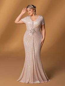 Faeriesty Mosy Plus Mother Of The Bride Dress: Elegant Shimmering Sequin Mermaid Evening Gown With Deep V-Neckline & Short Sleeve Sequin Accents – Fitted Bodice With Central Embellishment, Flared Fish-Tail Skirt For Weddings, Galas, Proms & High-End Parties