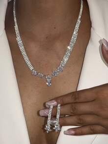 2pcs Rhinestone Flower Pendant Earrings & Necklace Jewelry Set, Elegant Fashion Luxury High-End Earrings & Choker Necklace, Bridal Wedding, Party Dress Accessories