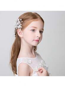 Tiara de Cabelo Com Pérolas e Flores Elegantes/Acessório Luxuoso Para Noiva/ Casamento/ Festa/ Debutante e Daminha/Arco Feminino Modelo Aleatório - Prata - Visão 6